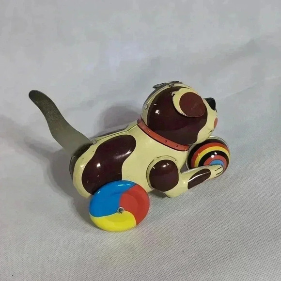 Metal Wind up toy Puppy with Ball press tail down to wind - Picture 3 of 5